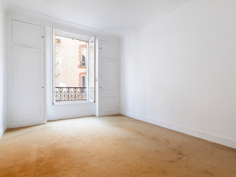 Apartment for Sale in 7th (invalides, Eiffel Tower, Orsay), Paris Left Bank (5th,6th & 7th ) 11