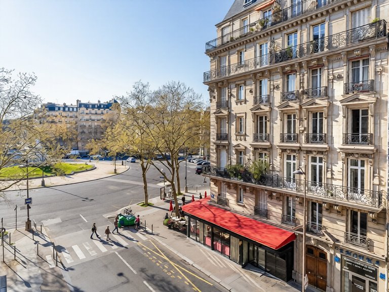 Apartment for Sale in 7th (invalides, Eiffel Tower, Orsay), Paris Left Bank (5th,6th & 7th ) 18