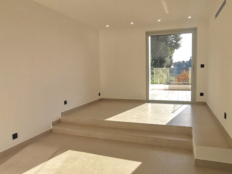 Villa for Sale in Cassis, Provence Coast (cassis To Cavalaire) 7
