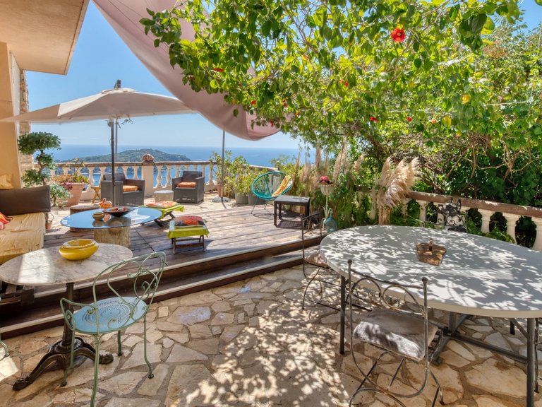 Villa for Sale in Villefranche Sur Mer, Villefranche, Cap Ferrat Area 2