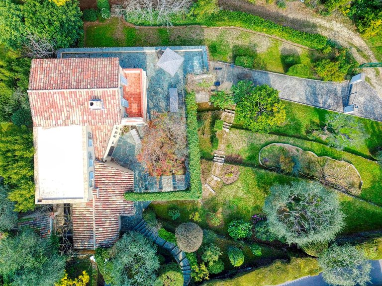 Villa for Sale in Mouans Sartoux, Mougins, Valbonne, Grasse Area 12
