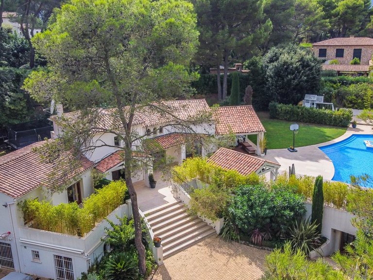 Villa for Sale in Mougins, Mougins, Valbonne, Grasse Area 9