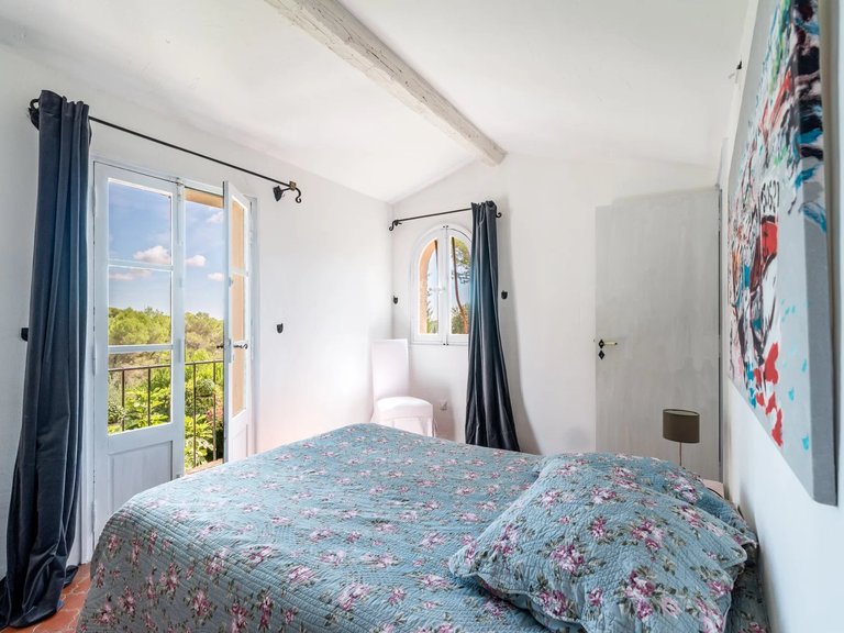Villa for Sale in Mouans Sartoux, Mougins, Valbonne, Grasse Area 7