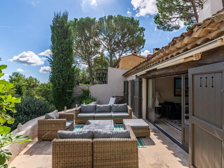 Villa for Sale in Mouans Sartoux, Mougins, Valbonne, Grasse Area 9