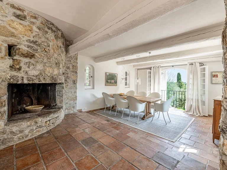 Villa for Sale in Mouans Sartoux, Mougins, Valbonne, Grasse Area 3