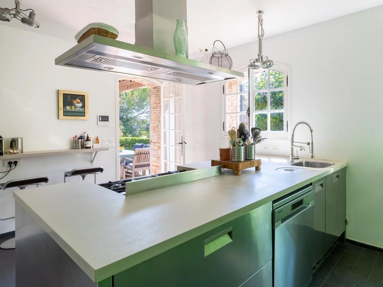 Villa for Sale in Mouans Sartoux, Mougins, Valbonne, Grasse Area 4