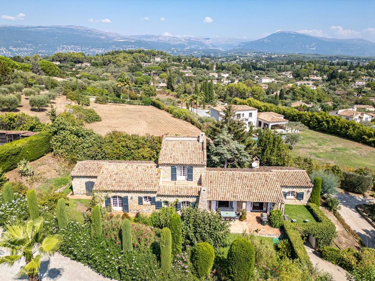 Villa for Sale in Mouans Sartoux, Mougins, Valbonne, Grasse Area 10