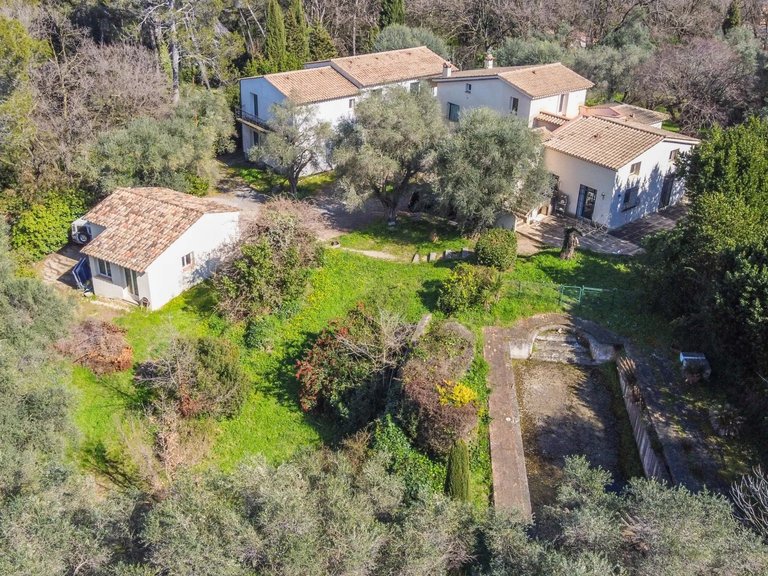 Villa for Sale in Mougins, Mougins, Valbonne, Grasse Area 1