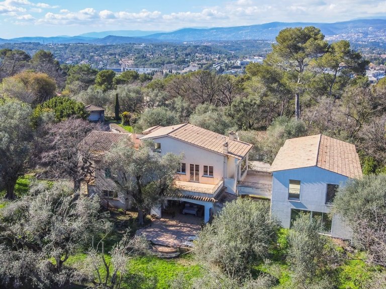 Villa for Sale in Mougins, Mougins, Valbonne, Grasse Area 11