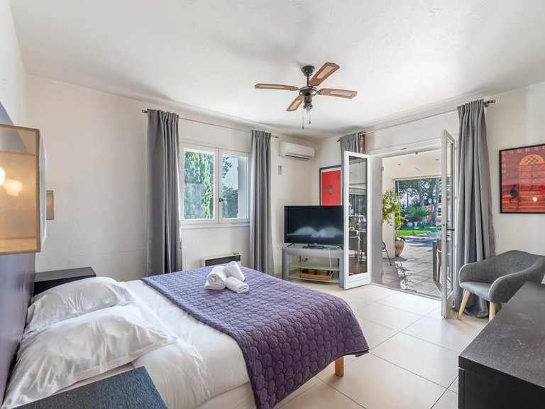 Villa for Sale in Mougins, Mougins, Valbonne, Grasse Area 6