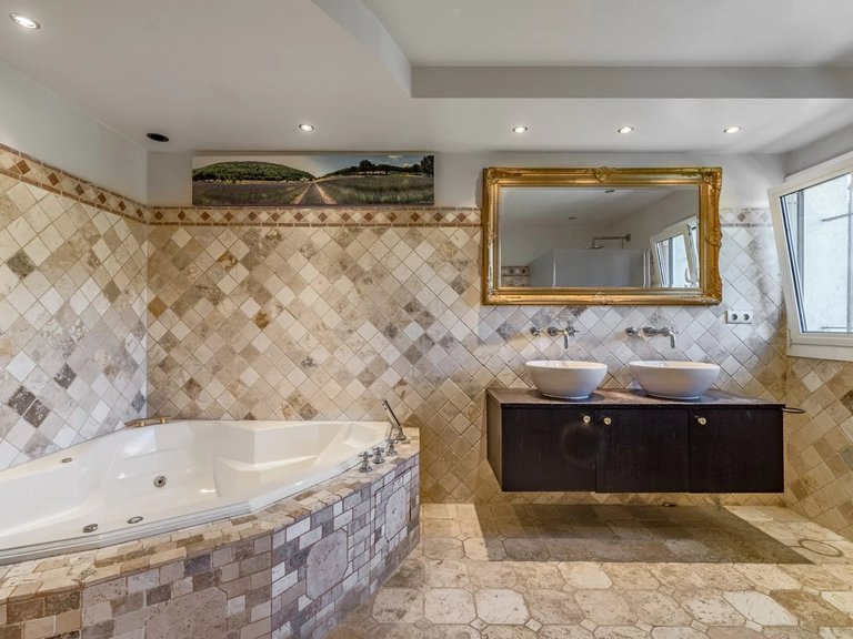 Villa for Sale in Mougins, Mougins, Valbonne, Grasse Area 7