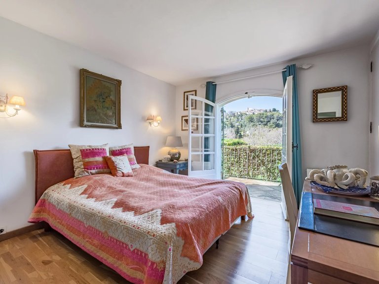 Villa for Sale in Mougins, Mougins, Valbonne, Grasse Area 8