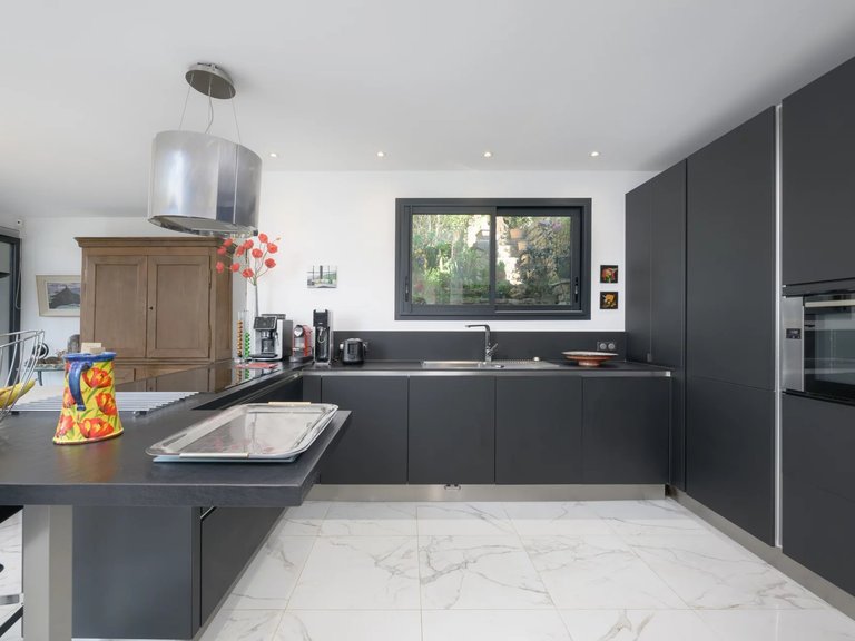 Villa for Sale in Mougins, Mougins, Valbonne, Grasse Area 5