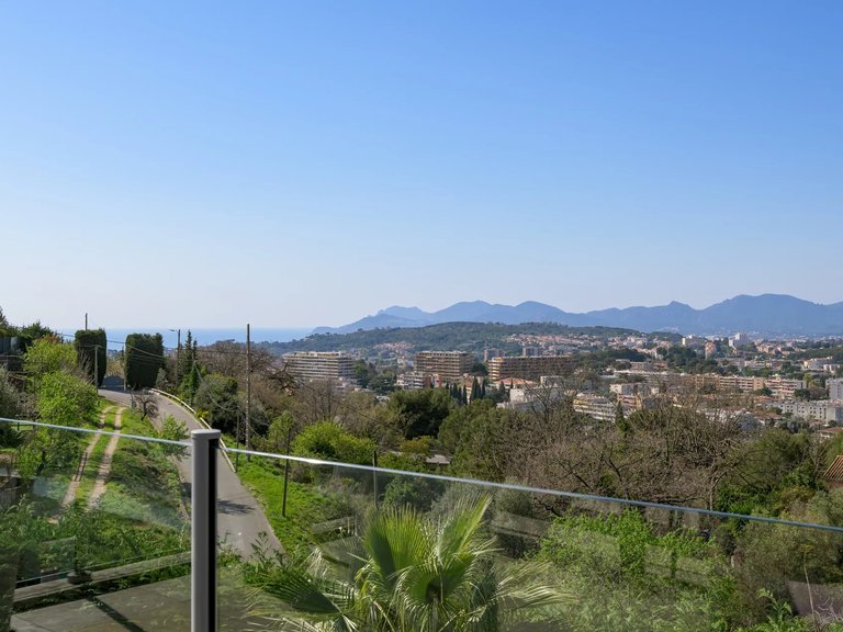 Villa for Sale in Mougins, Mougins, Valbonne, Grasse Area 9