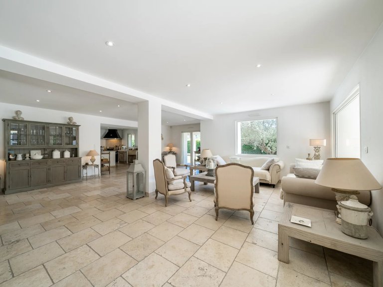 Villa for Sale in Mougins, Mougins, Valbonne, Grasse Area 15