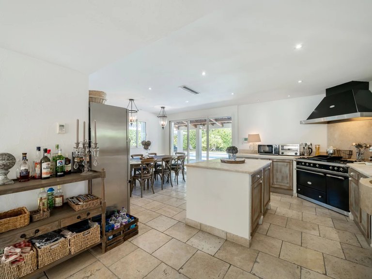Villa for Sale in Mougins, Mougins, Valbonne, Grasse Area 3