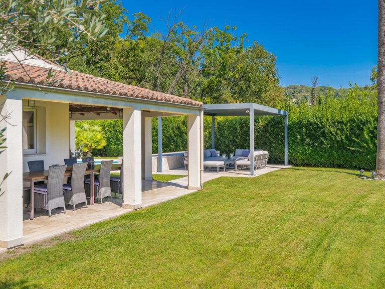 Villa for Sale in Mougins, Mougins, Valbonne, Grasse Area 9