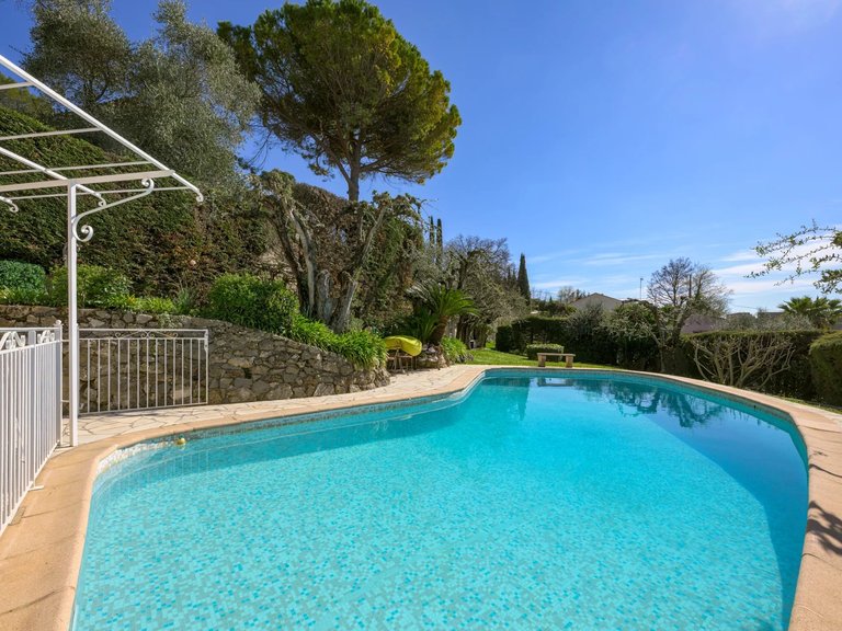Villa for Sale in Mougins, Mougins, Valbonne, Grasse Area 2
