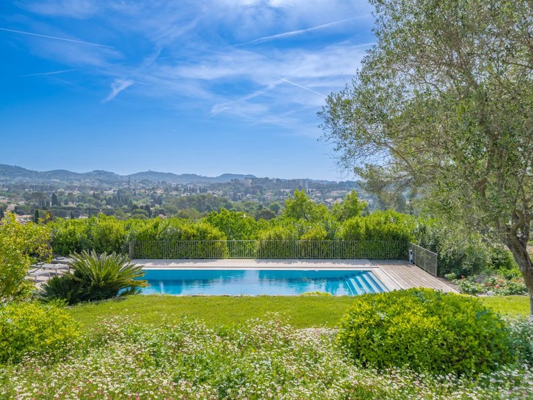 Villa for Sale in Mougins, Mougins, Valbonne, Grasse Area 2