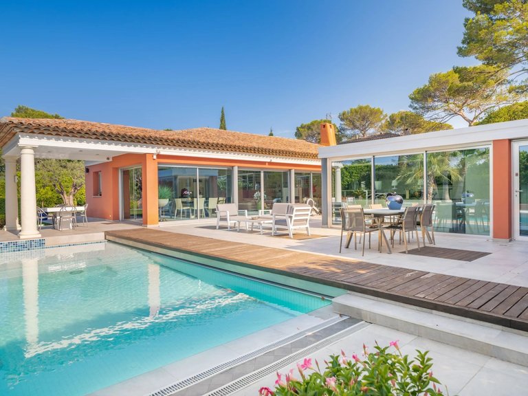 Villa for Sale in Mougins, Mougins, Valbonne, Grasse Area 1