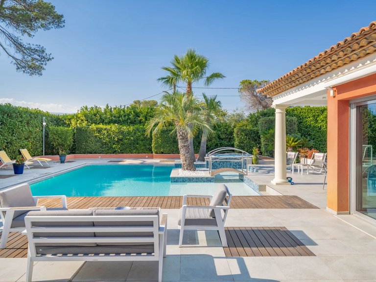 Villa for Sale in Mougins, Mougins, Valbonne, Grasse Area 3