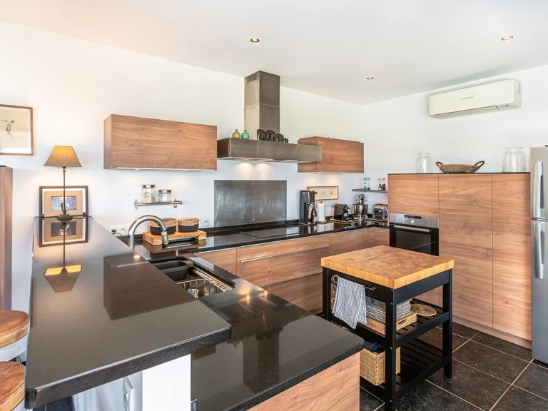 Villa for Sale in Mandelieu La Napoule, Cannes Area 13