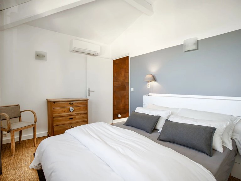 Villa for Sale in Mandelieu La Napoule, Cannes Area 17