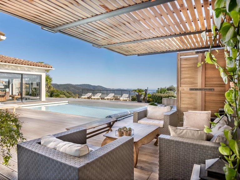 Villa for Sale in Mandelieu La Napoule, Cannes Area 4