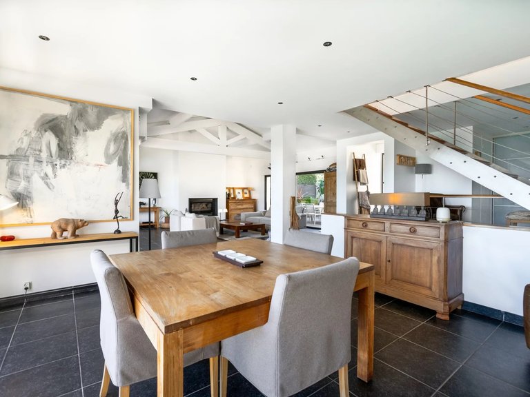 Villa for Sale in Mandelieu La Napoule, Cannes Area 10