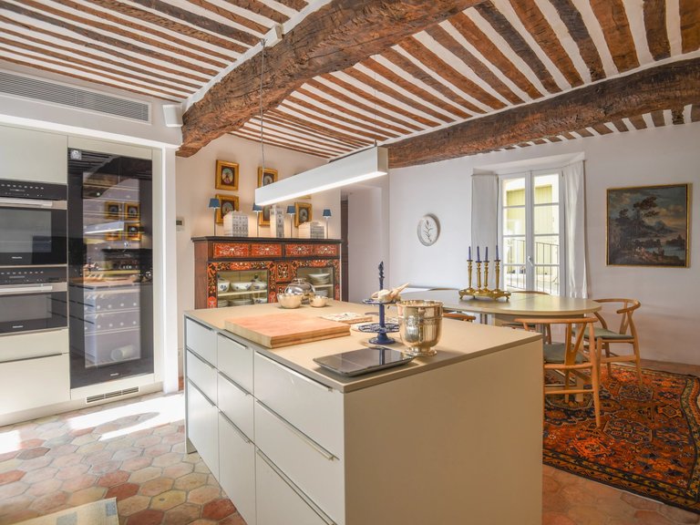 Villa for Sale in Chateauneuf Grasse, Mougins, Valbonne, Grasse Area 11