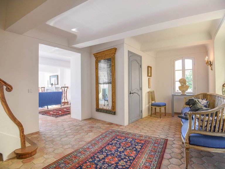 Villa for Sale in Chateauneuf Grasse, Mougins, Valbonne, Grasse Area 6