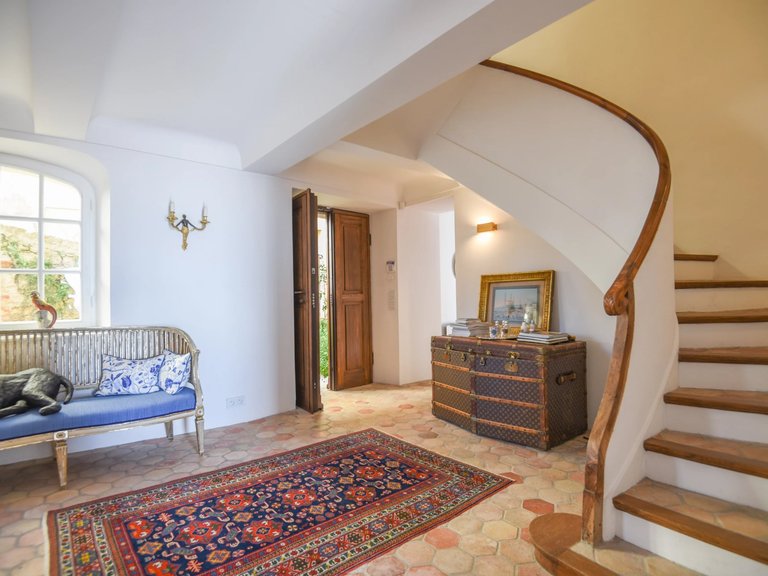 Villa for Sale in Chateauneuf Grasse, Mougins, Valbonne, Grasse Area 7