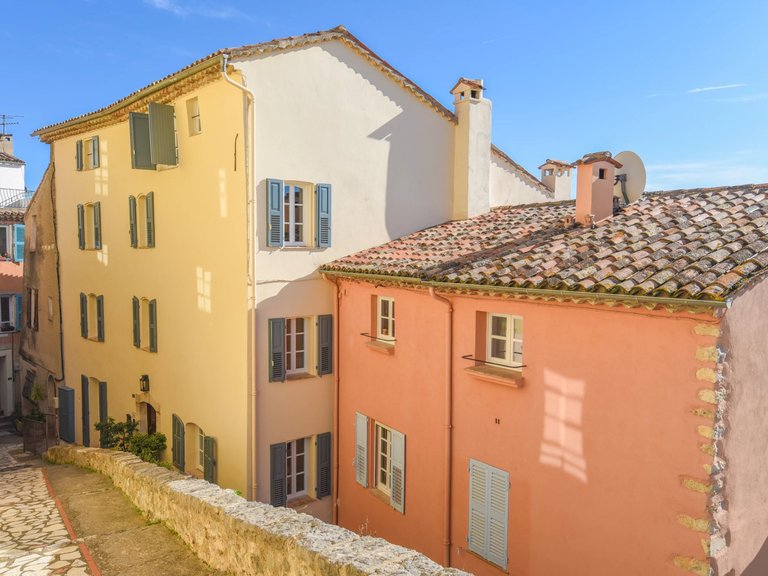 Villa for Sale in Chateauneuf Grasse, Mougins, Valbonne, Grasse Area 9