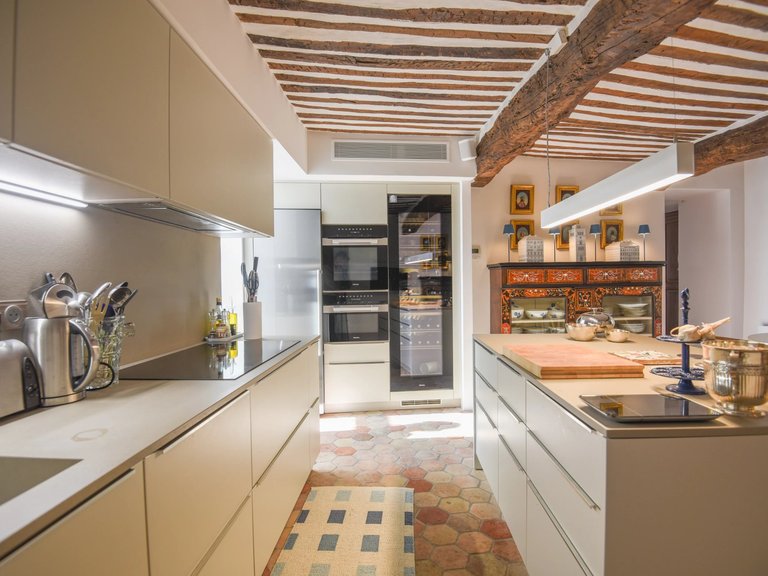 Villa for Sale in Chateauneuf Grasse, Mougins, Valbonne, Grasse Area 10