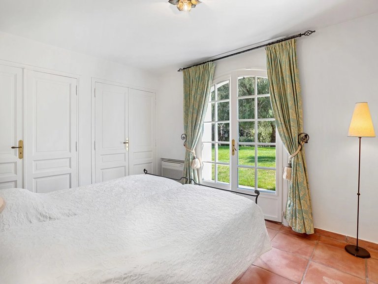Villa for Sale in Mougins, Mougins, Valbonne, Grasse Area 17
