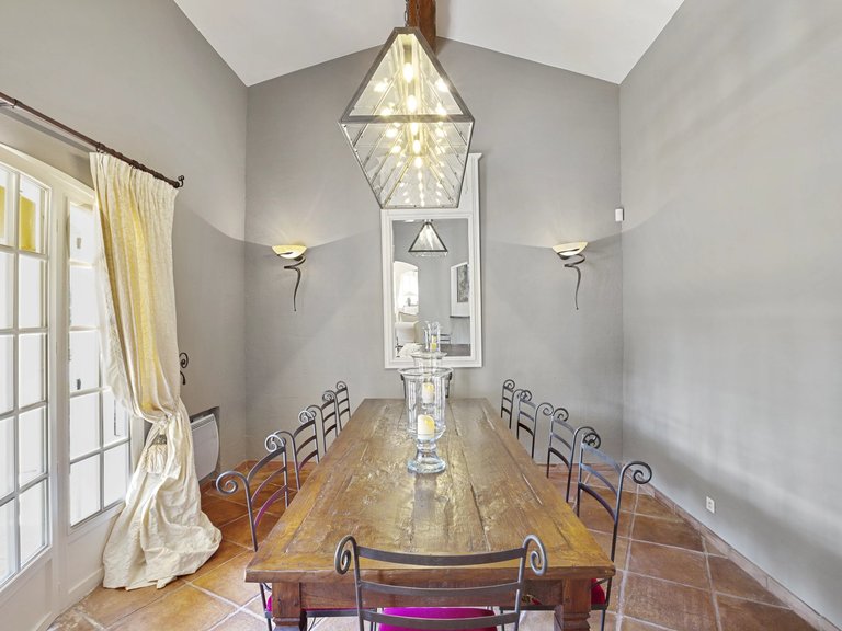 Villa for Sale in Mougins, Mougins, Valbonne, Grasse Area 9