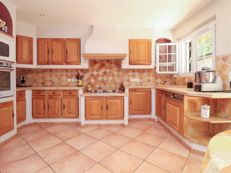 Villa for Sale in Fayence, Var Countryside (fayence, Lorgues, Cotignac) 15