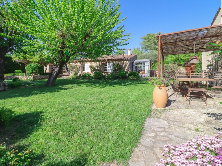 Villa for Sale in Fayence, Var Countryside (fayence, Lorgues, Cotignac) 5