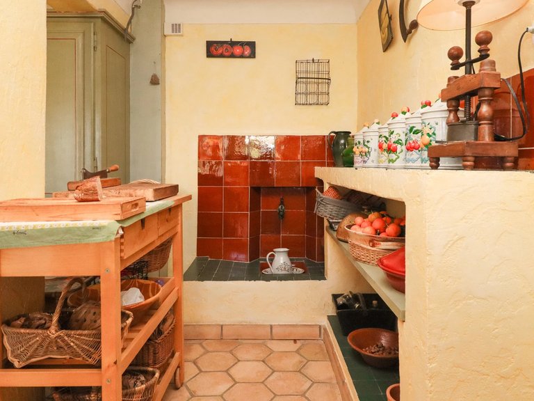 Villa for Sale in Fayence, Var Countryside (fayence, Lorgues, Cotignac) 11