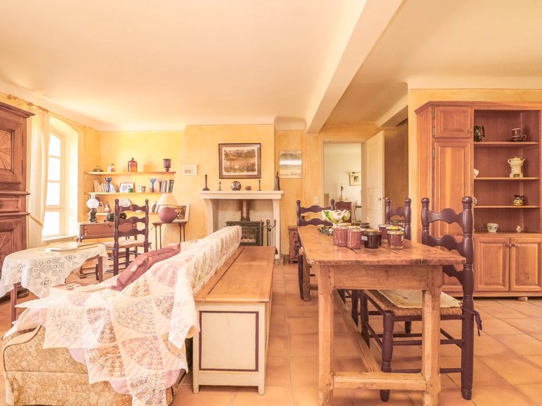 Villa for Sale in Fayence, Var Countryside (fayence, Lorgues, Cotignac) 18