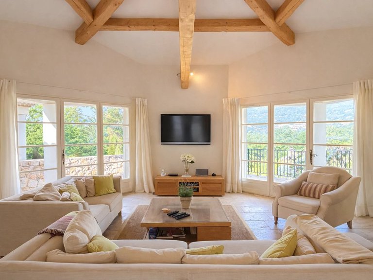 Villa for Sale in Fayence, Var Countryside (fayence, Lorgues, Cotignac) 6