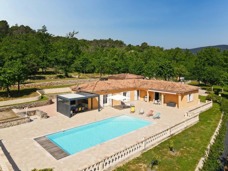 Villa for Sale in Fayence, Var Countryside (fayence, Lorgues, Cotignac) 1