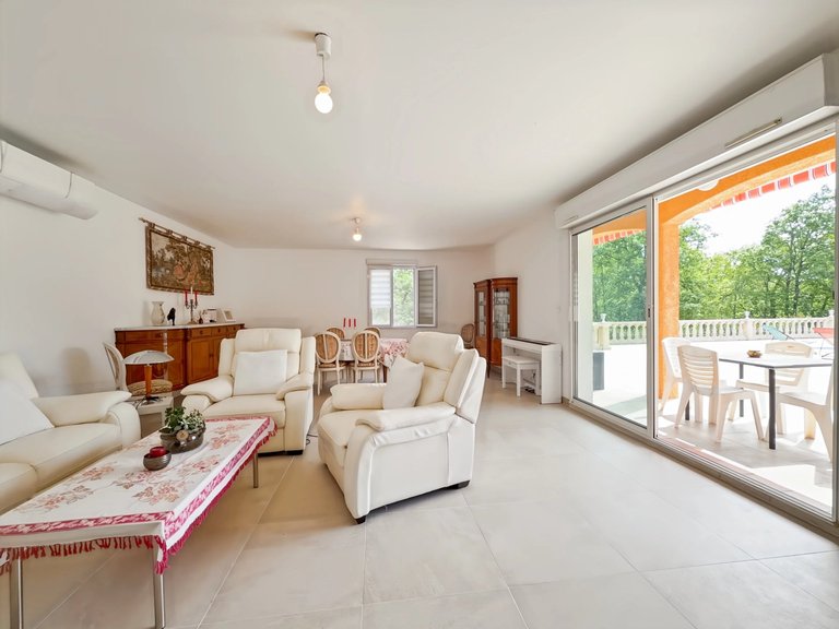 Villa for Sale in Fayence, Var Countryside (fayence, Lorgues, Cotignac) 6