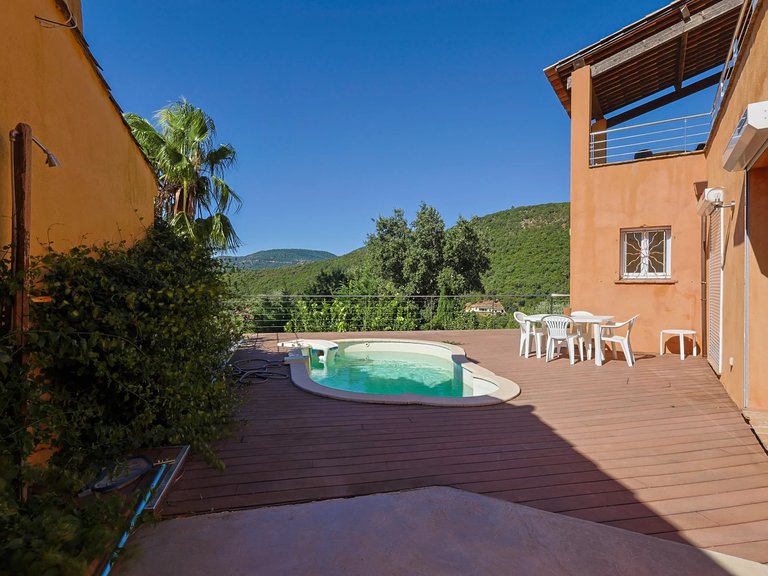 Villa for Sale in La Croix Valmer, St. Tropez, Grimaud Area 11