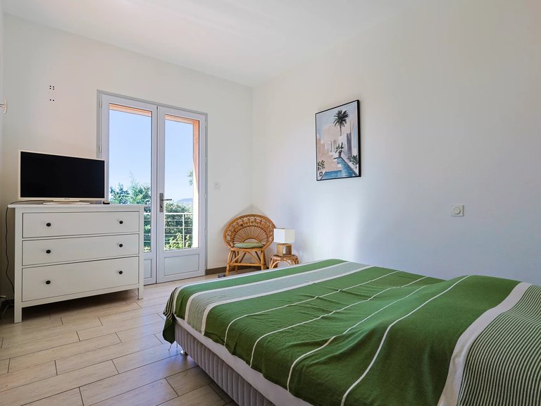 Villa for Sale in La Croix Valmer, St. Tropez, Grimaud Area 16