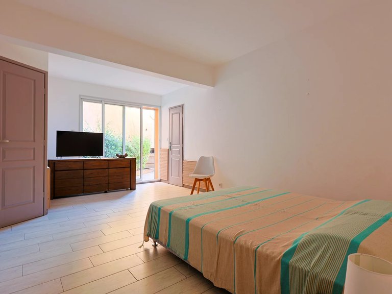 Villa for Sale in La Croix Valmer, St. Tropez, Grimaud Area 20