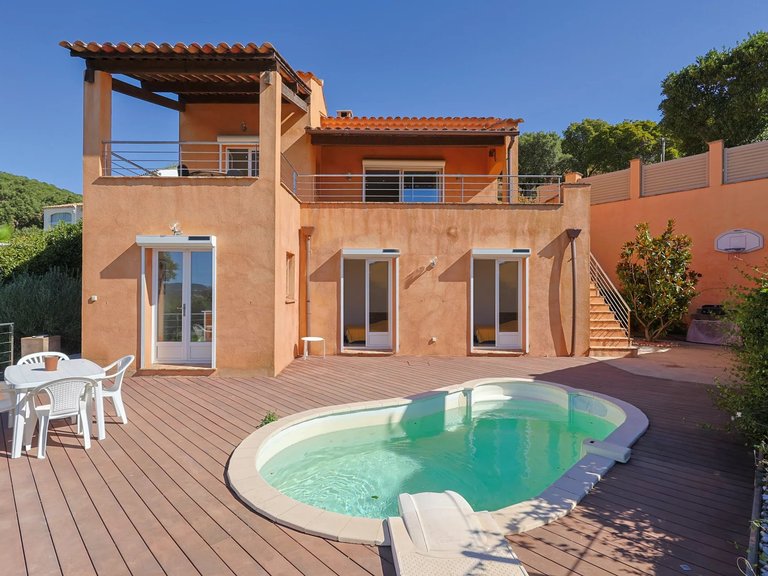 Villa for Sale in La Croix Valmer, St. Tropez, Grimaud Area 5