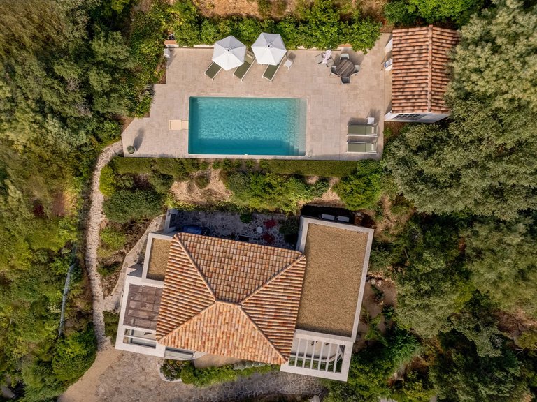 Villa for Sale in La Croix Valmer, St. Tropez, Grimaud Area 13
