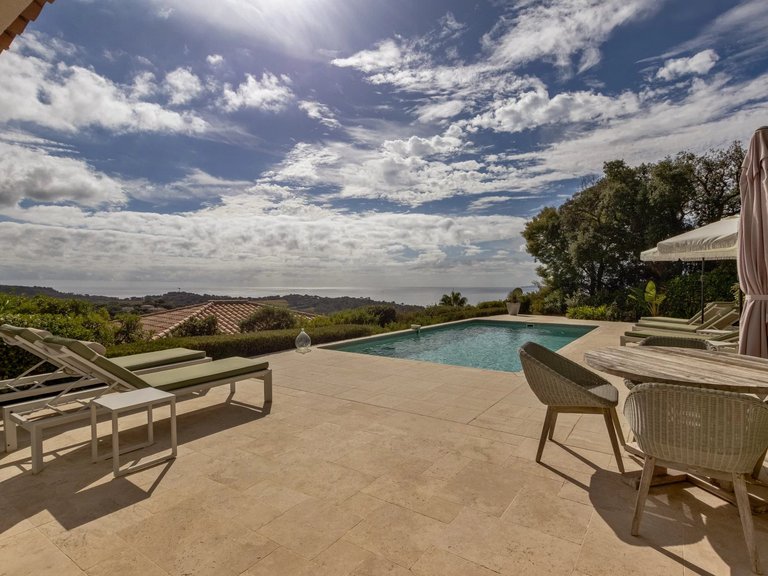 Villa for Sale in La Croix Valmer, St. Tropez, Grimaud Area 16