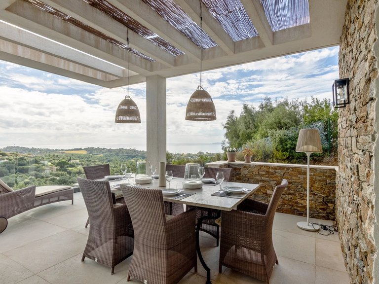 Villa for Sale in La Croix Valmer, St. Tropez, Grimaud Area 3